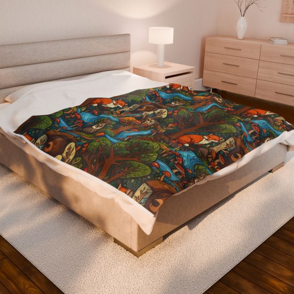 Nature-Inspired Velveteen Plush Blanket, Cozy Forest Animals Throw, Gift for Wilderness Lovers, Camping - Image 2